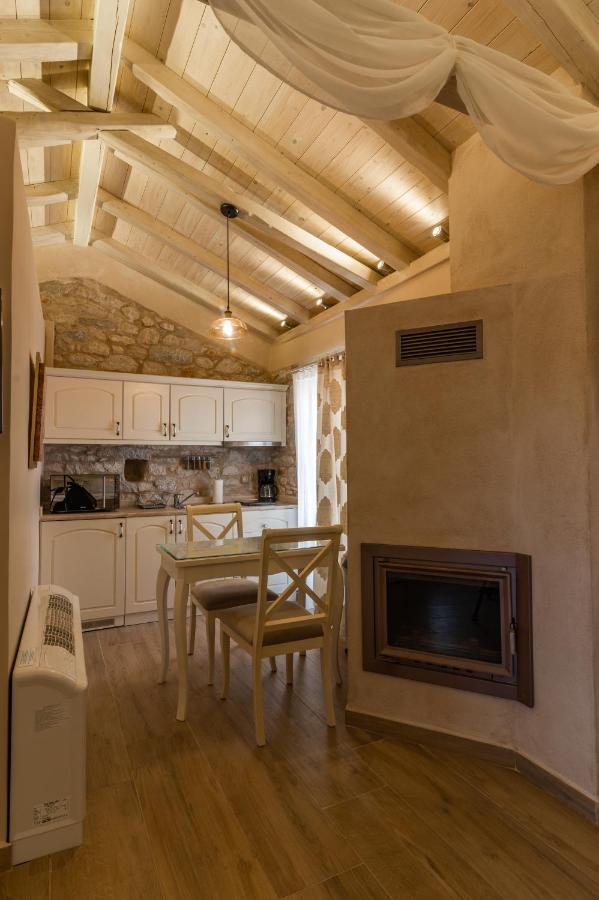 Olea Hotel Pírgos Dhiroú Bagian luar foto