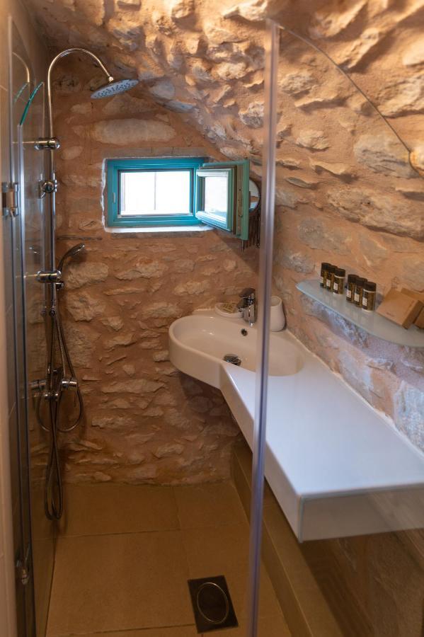 Olea Hotel Pírgos Dhiroú Bagian luar foto