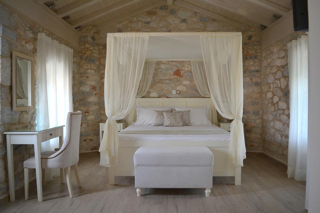 Olea Hotel Pírgos Dhiroú Bagian luar foto